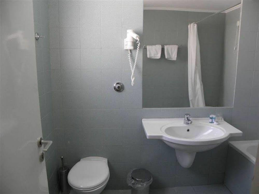 Hotel Theoxenia Loutráki Dış mekan fotoğraf