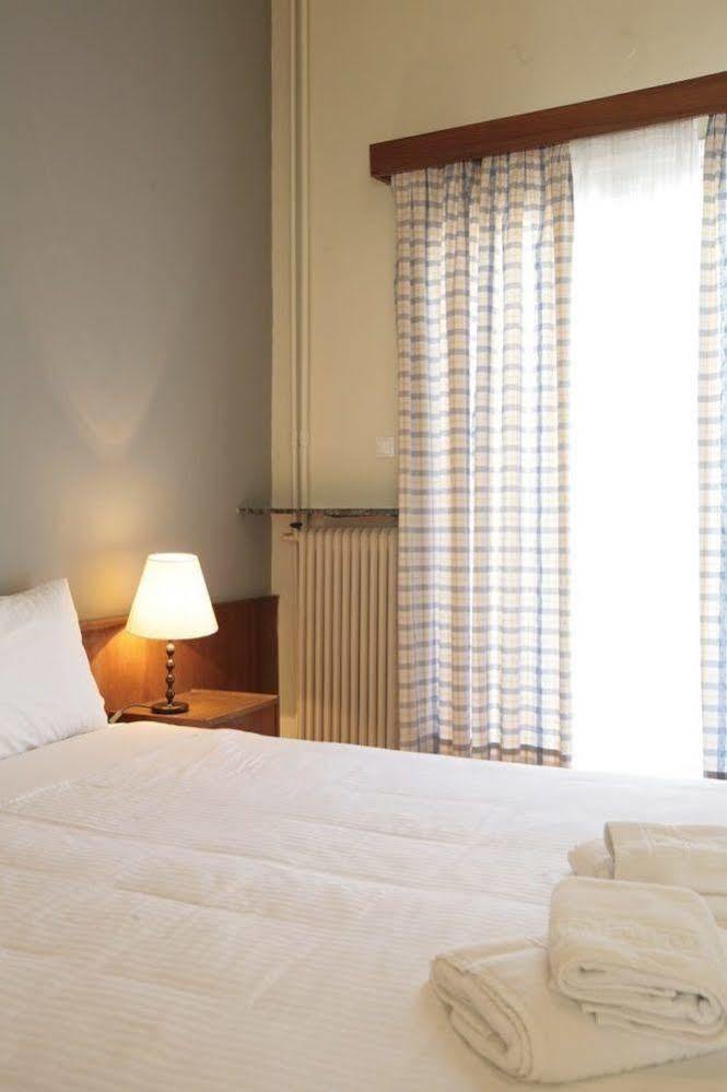 Hotel Theoxenia Loutráki Dış mekan fotoğraf